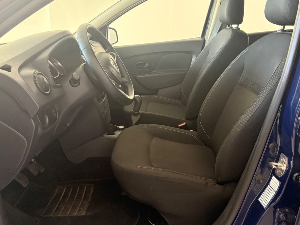 DACIA Sandero 1.0 SCe 12V 75CV Lauréate - 17