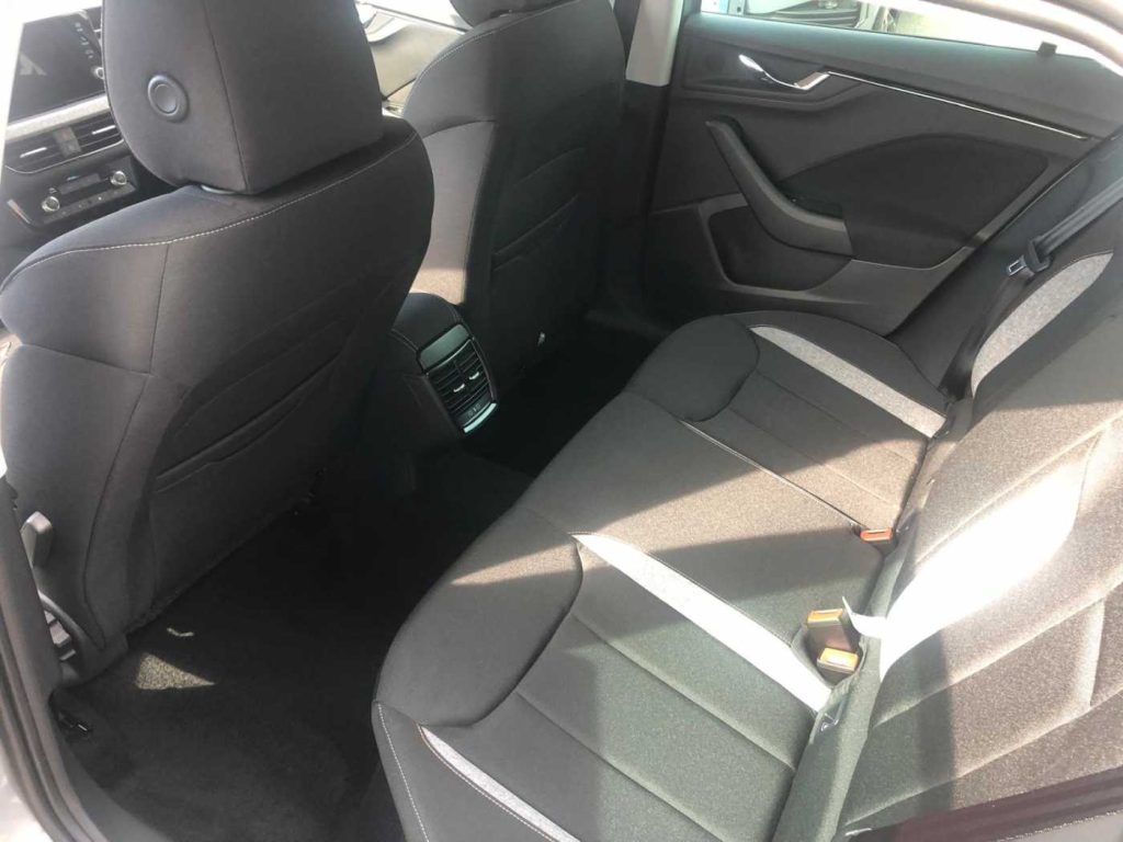 SKODA Kamiq 1.0 TSI Be More - 9
