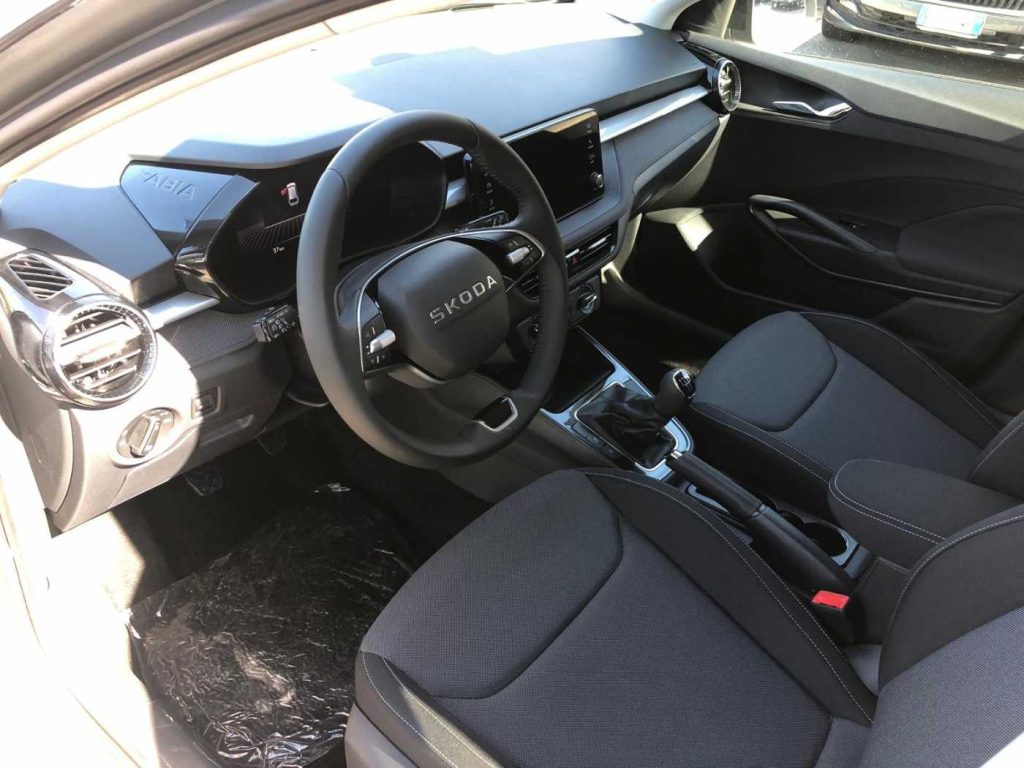 SKODA Fabia 1.0 MPI 80 CV Be More - 7