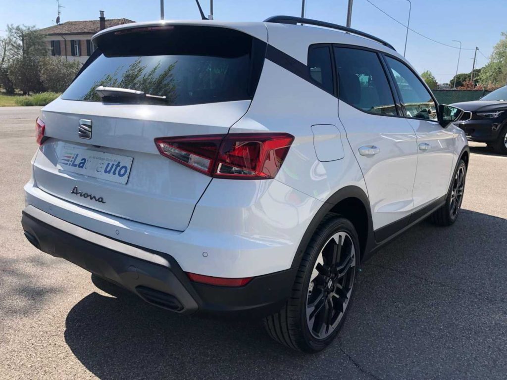 SEAT Arona 1.0 EcoTSI 115 CV DSG Black Edition - 6