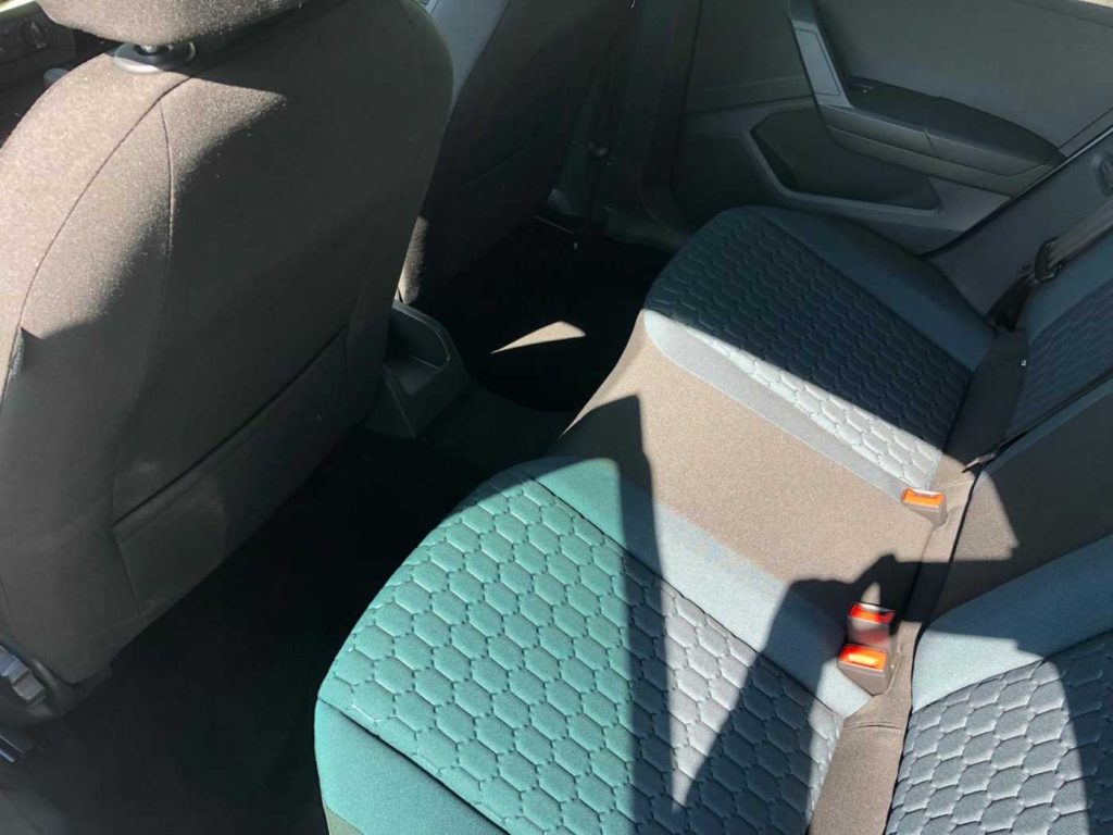 SEAT Arona 1.0 EcoTSI 115 CV DSG Black Edition - 11