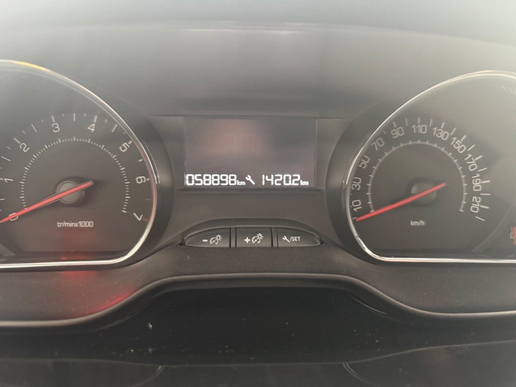 PEUGEOT 208 1° serie 1.2 VTi 82 CV 5 porte Allure - 13