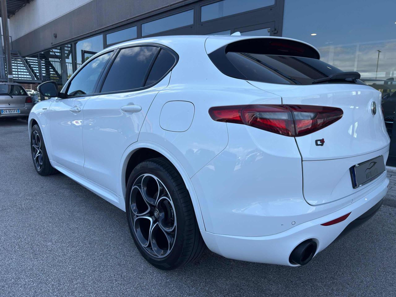 Clicca per ingrandire Stelvio - 2.2 Turbodiesel 210 CV AT8 Q4 Veloce Tì