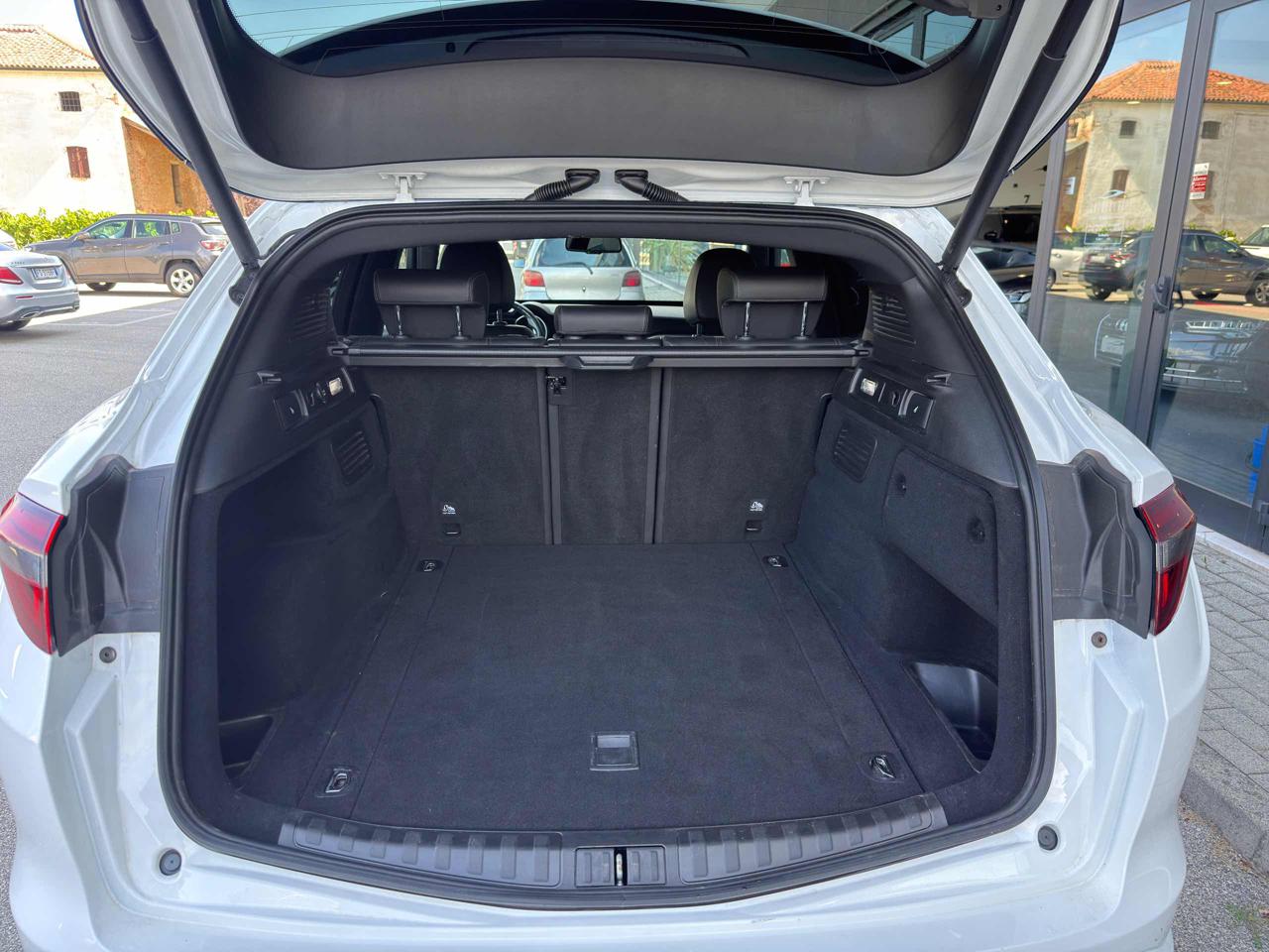 Clicca per ingrandire Stelvio - 2.2 Turbodiesel 210 CV AT8 Q4 Veloce Tì