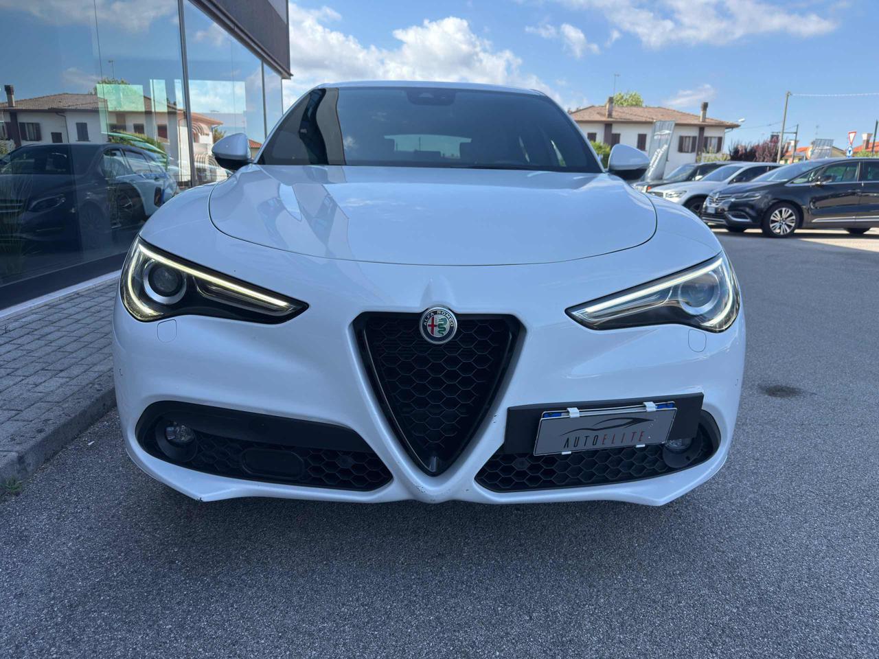 Clicca per ingrandire Stelvio - 2.2 Turbodiesel 210 CV AT8 Q4 Veloce Tì