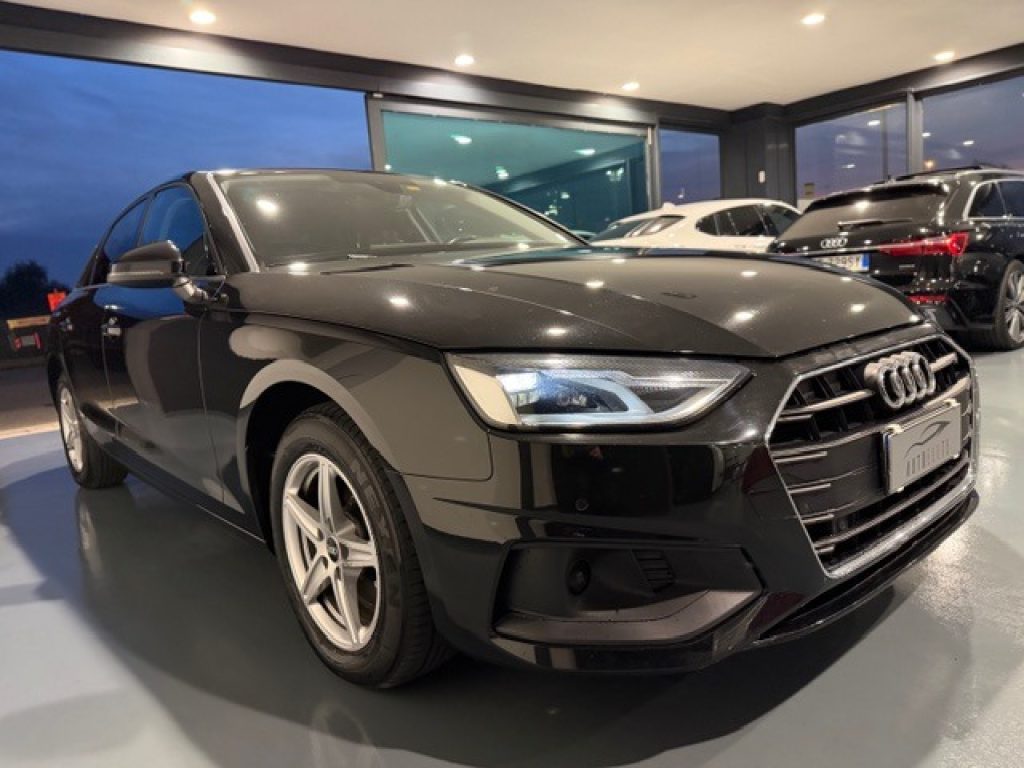 Clicca per ingrandire A4 - 35 TDI 163CV MHEV BERLINA S tronic Sport