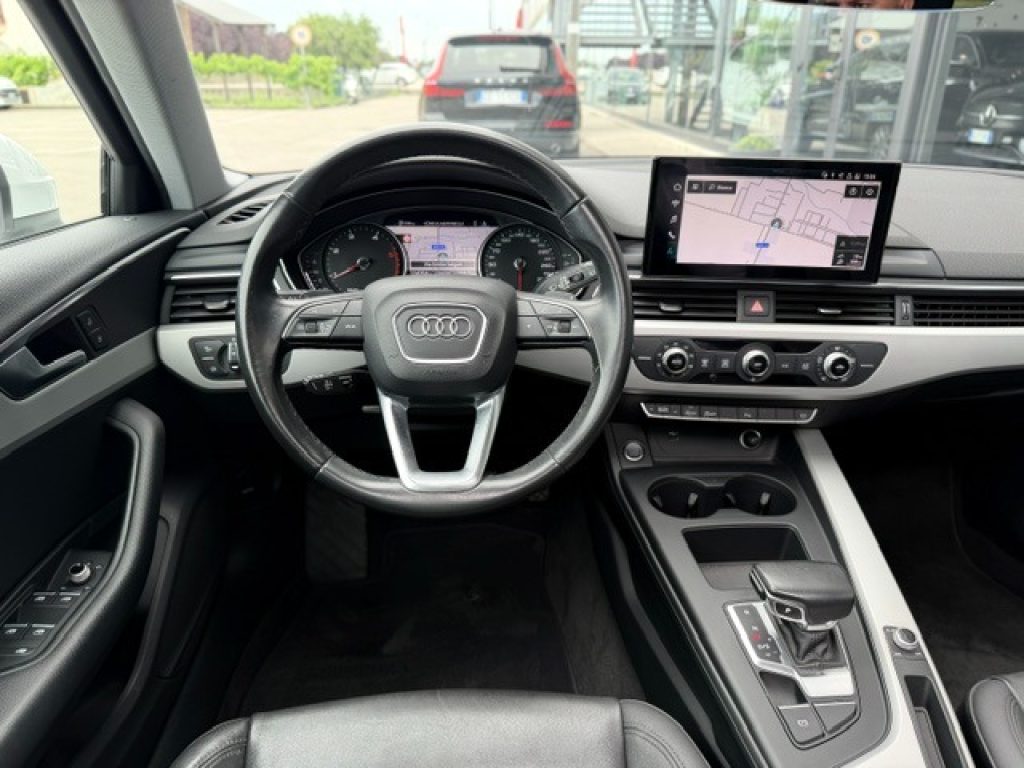 Clicca per ingrandire A4 - 40 TDI 204CV MHEV TETTO APRIBILE/RADAR
