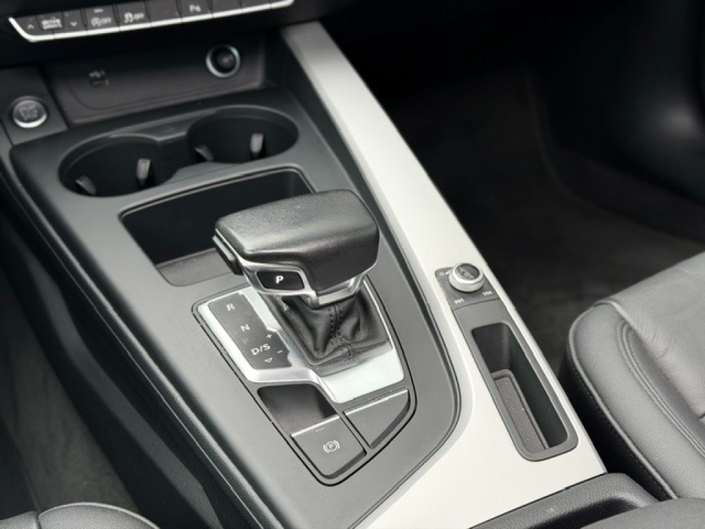 Clicca per ingrandire A4 - 40 TDI 204CV MHEV TETTO APRIBILE/RADAR