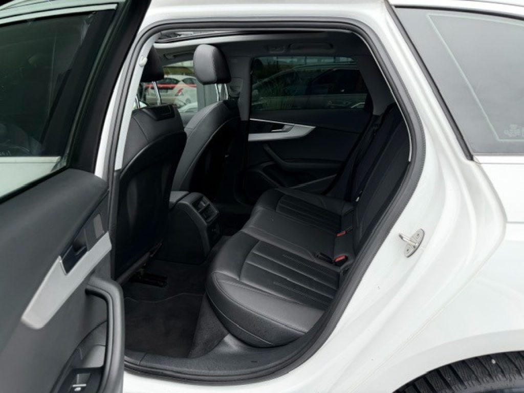 Clicca per ingrandire A4 - 40 TDI 204CV MHEV TETTO APRIBILE/RADAR