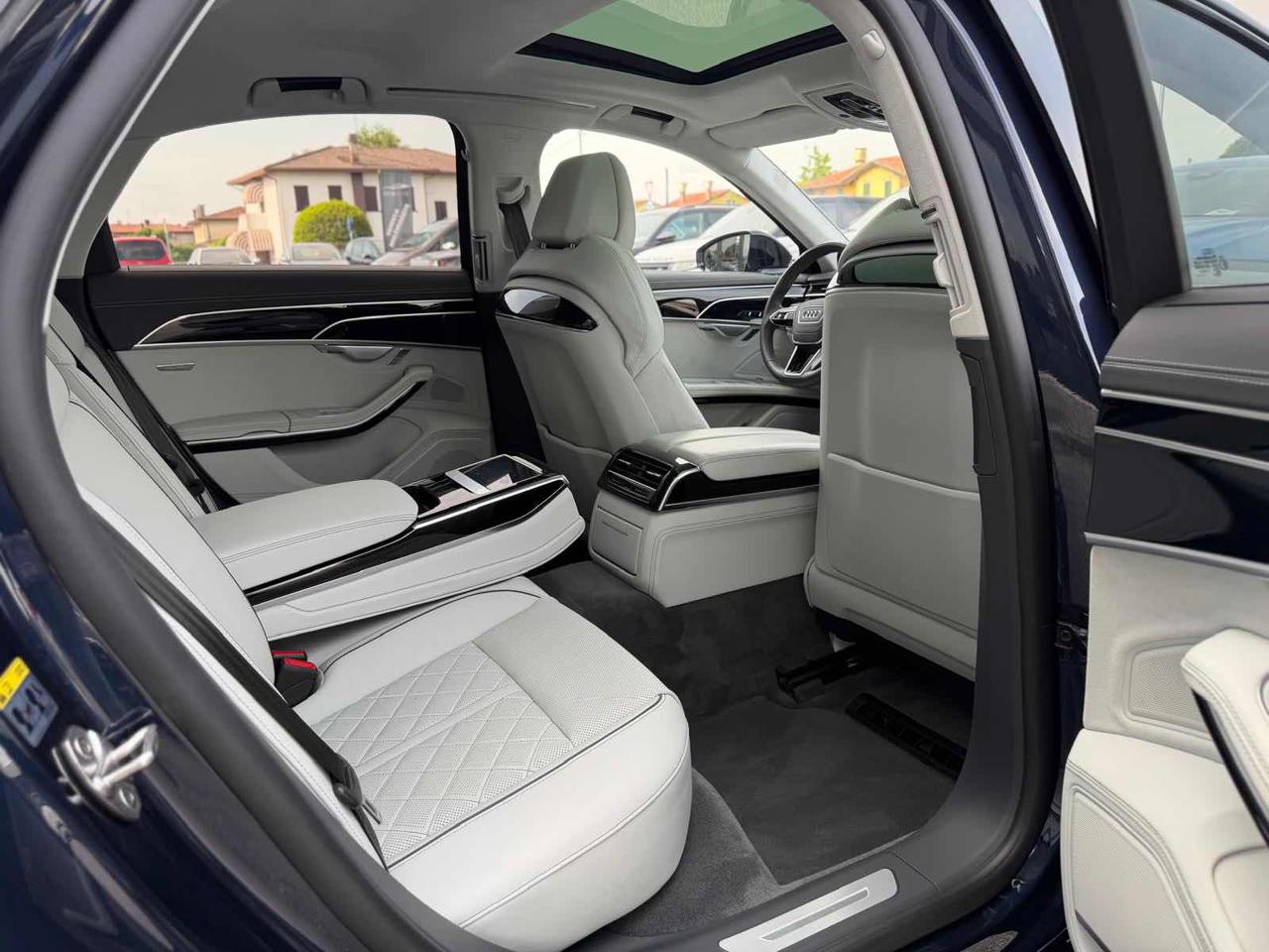 Clicca per ingrandire A8 - 50 TDI 3.0 quattro tiptronic