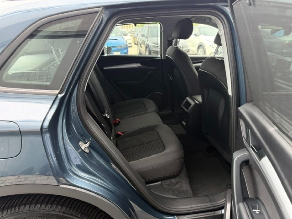 Clicca per ingrandire Q5 - 2.0 TDI 190 CV quattro S tronic Sport
