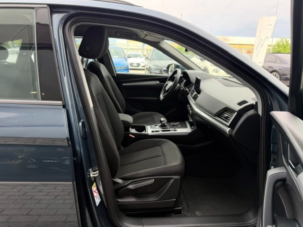 Clicca per ingrandire Q5 - 2.0 TDI 190 CV quattro S tronic Sport