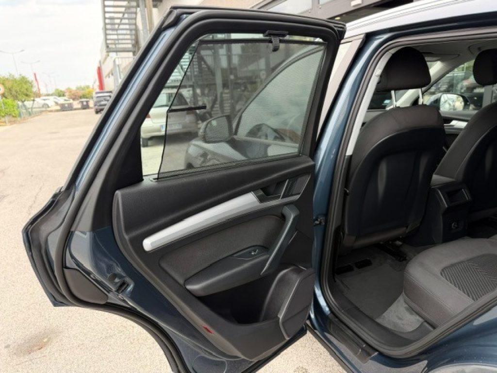 Clicca per ingrandire Q5 - 2.0 TDI 190 CV quattro S tronic Sport