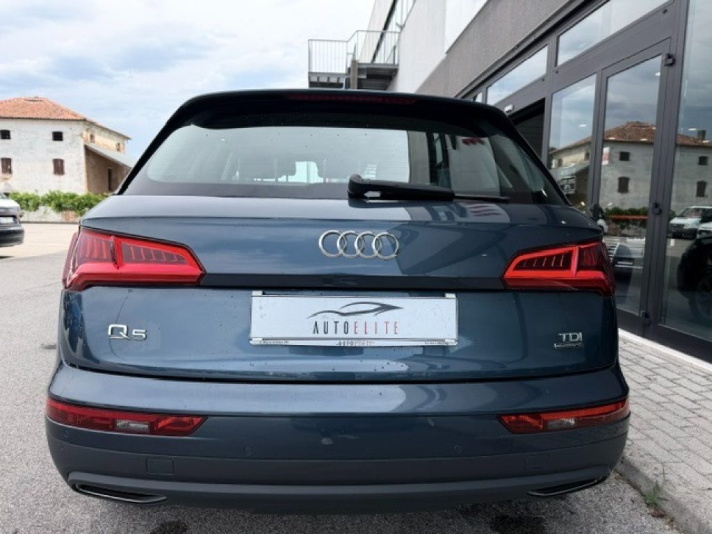 Clicca per ingrandire Q5 - 2.0 TDI 190 CV quattro S tronic Sport