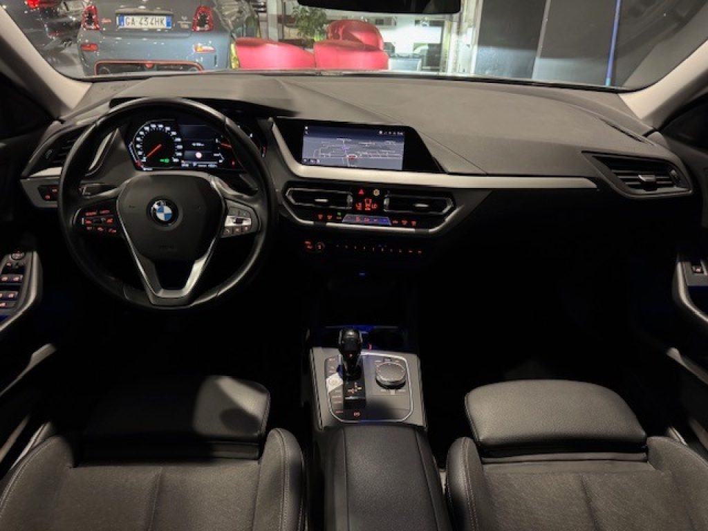 Clicca per ingrandire 216 - d Gran Coupé Sport aut.