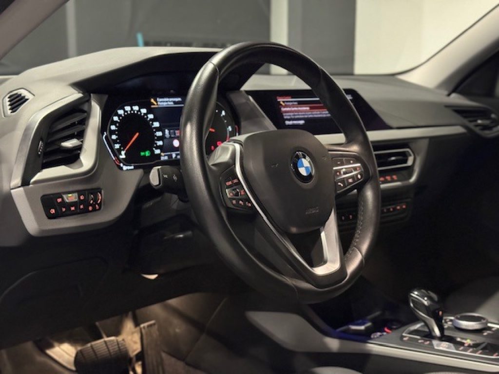 Clicca per ingrandire 216 - d Gran Coupé Sport aut.