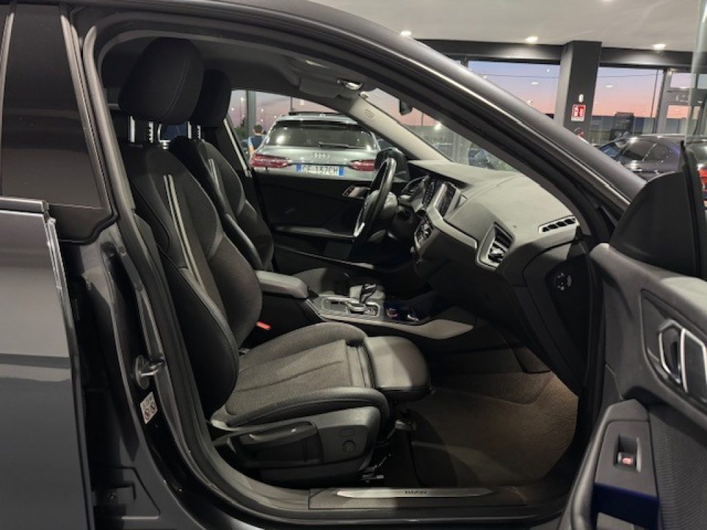 Clicca per ingrandire 216 - d Gran Coupé Sport aut.