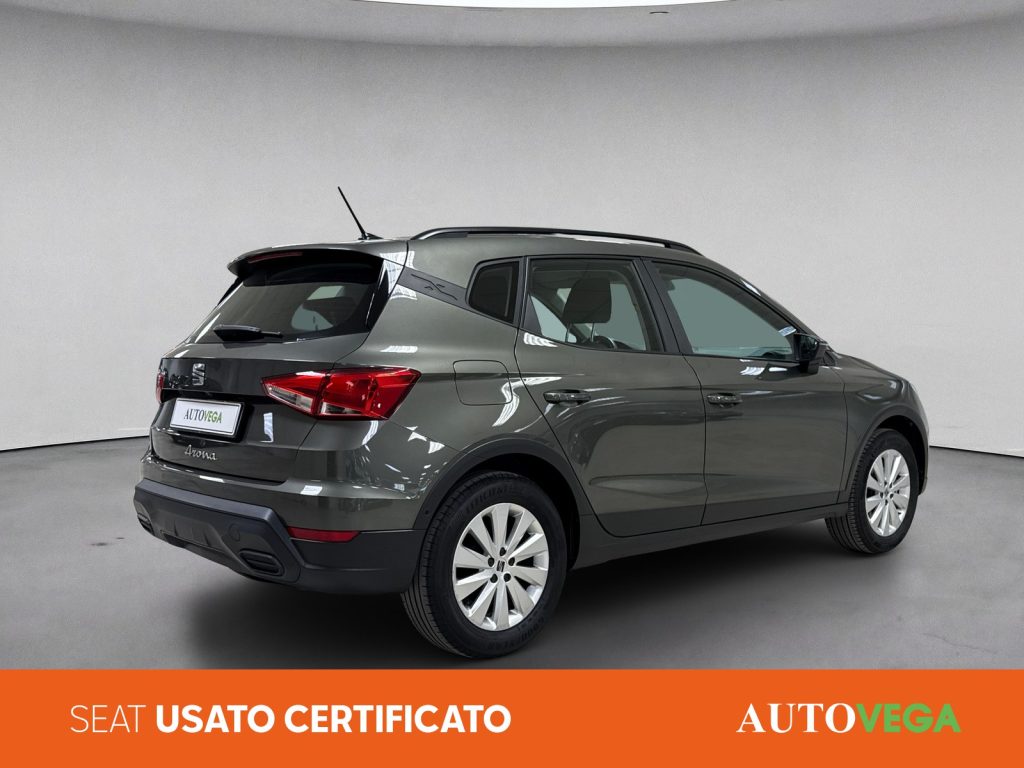 SEAT Arona 1.0 ecotsi style 95cv - 4