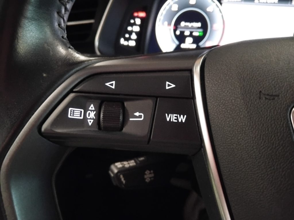 AUDI A6 Avant 2.0 TDI S tronic Business MHEV VIDEO 18 - 24