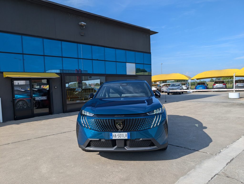 PEUGEOT 3008 Hybrid 145 e-DCS6 Allure Aziendale Garanzia->07/29 - 2