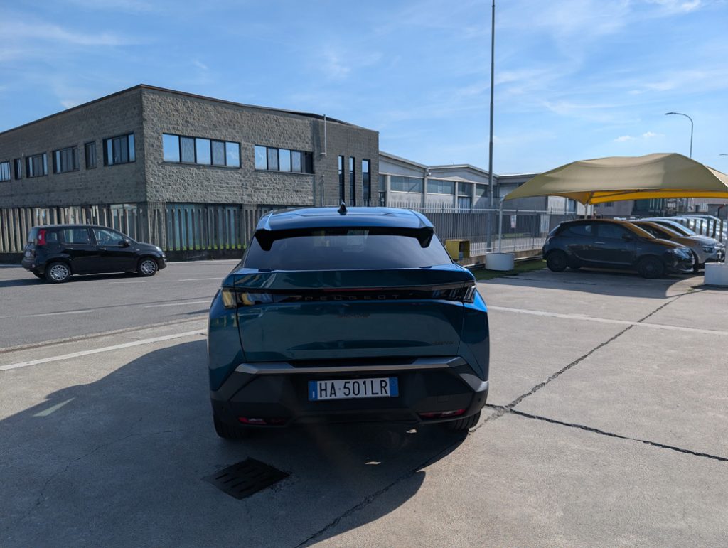 PEUGEOT 3008 Hybrid 145 e-DCS6 Allure Aziendale Garanzia->07/29 - 6