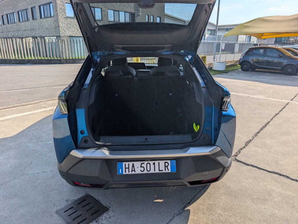 PEUGEOT 3008 Hybrid 145 e-DCS6 Allure Aziendale Garanzia->07/29 - 7