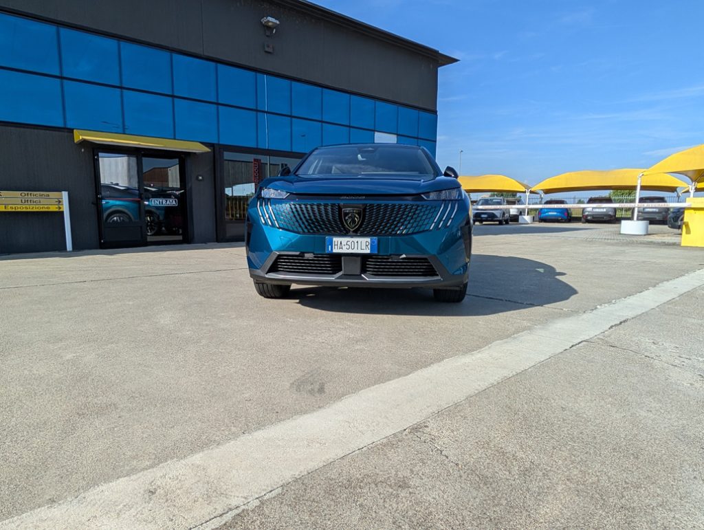 PEUGEOT 3008 Hybrid 145 e-DCS6 Allure Aziendale Garanzia->07/29 - 19