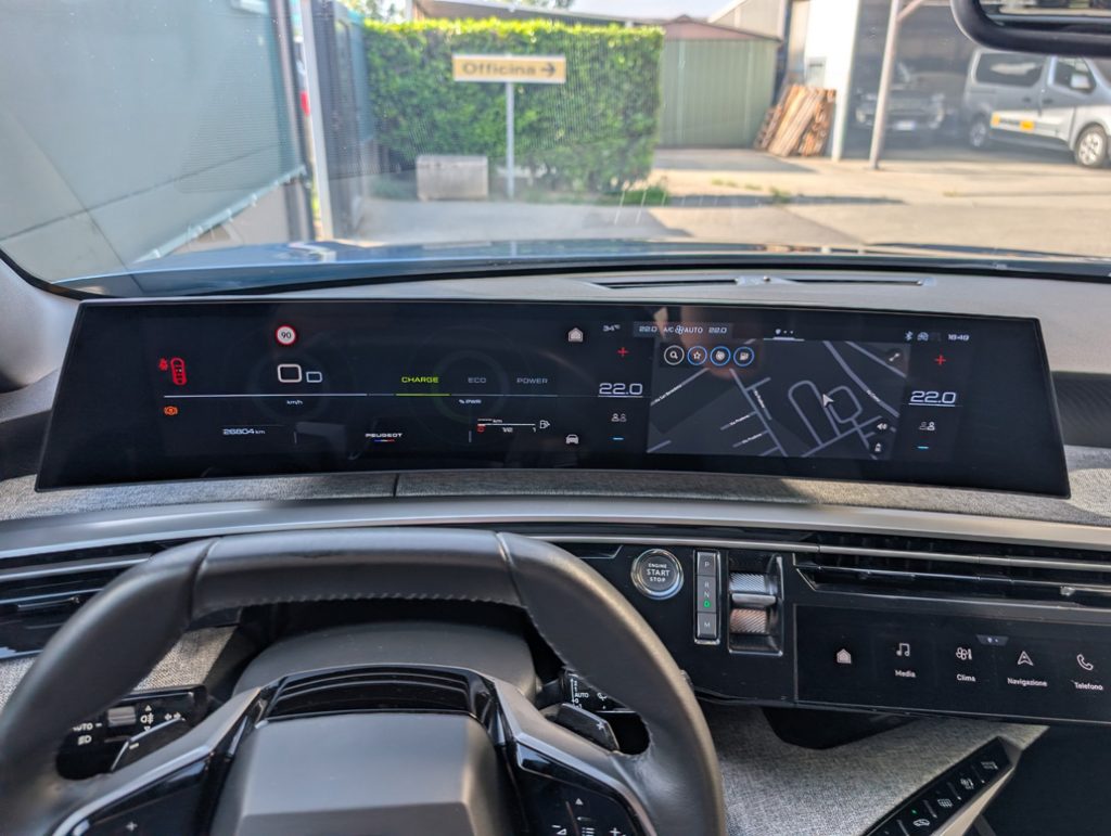 PEUGEOT 3008 Hybrid 145 e-DCS6 Allure Aziendale Garanzia->07/29 - 27