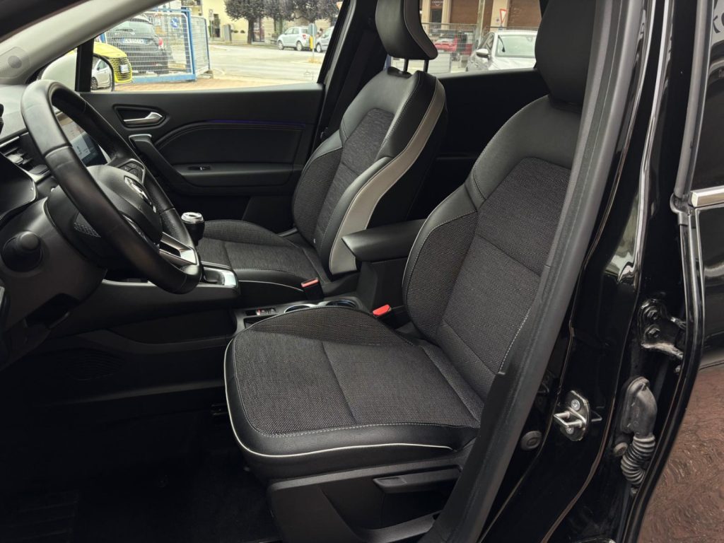 RENAULT Captur TCe 100 CV GPL Equilibre Bicolor - 21