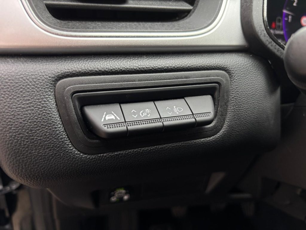 RENAULT Captur TCe 100 CV GPL Equilibre Bicolor - 23