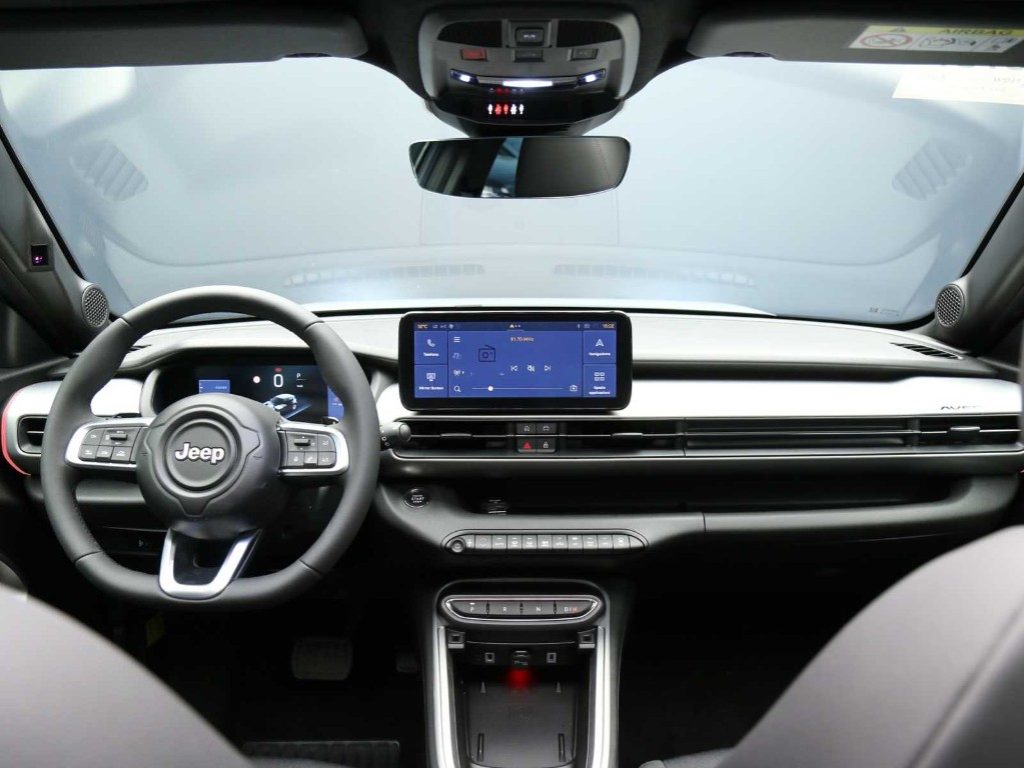 JEEP Avenger 1.2 turbo e-hybrid mhev Summit fwd 110cv edct6 - 4