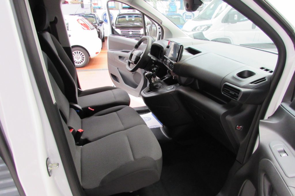 FIAT Doblo Doblò 1.5 BlueHdi 130CV PC-TN Van KMZERO - 14