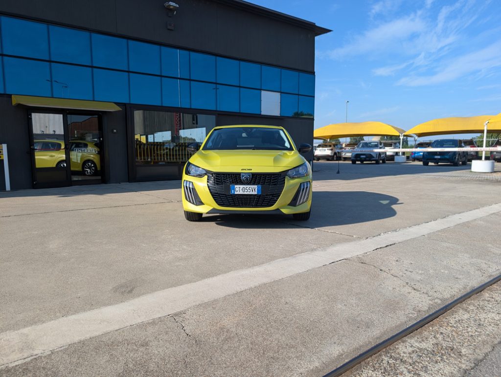 PEUGEOT 208 1.2 75CV S&S 5p Active Aziendale OK NEOPATENTATI - 22