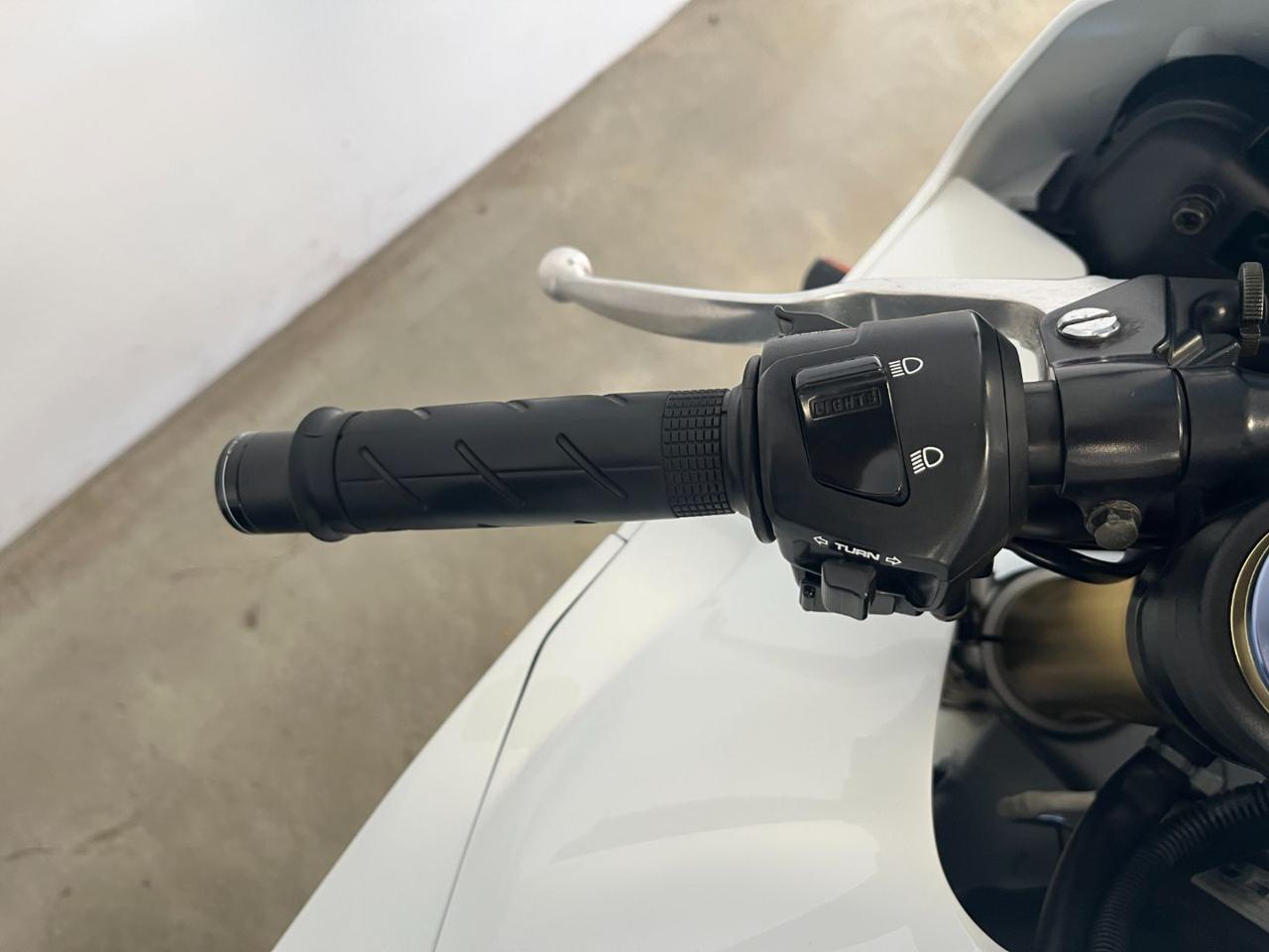 HONDA CBR 600 RR RR - 12