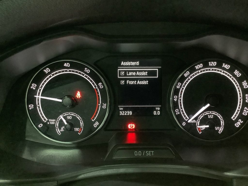 SKODA Kamiq 1.0 TSI 110 CV DSG Ambition - 15