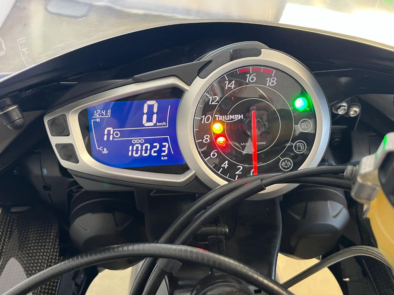 TRIUMPH Daytona 675 675 - 15
