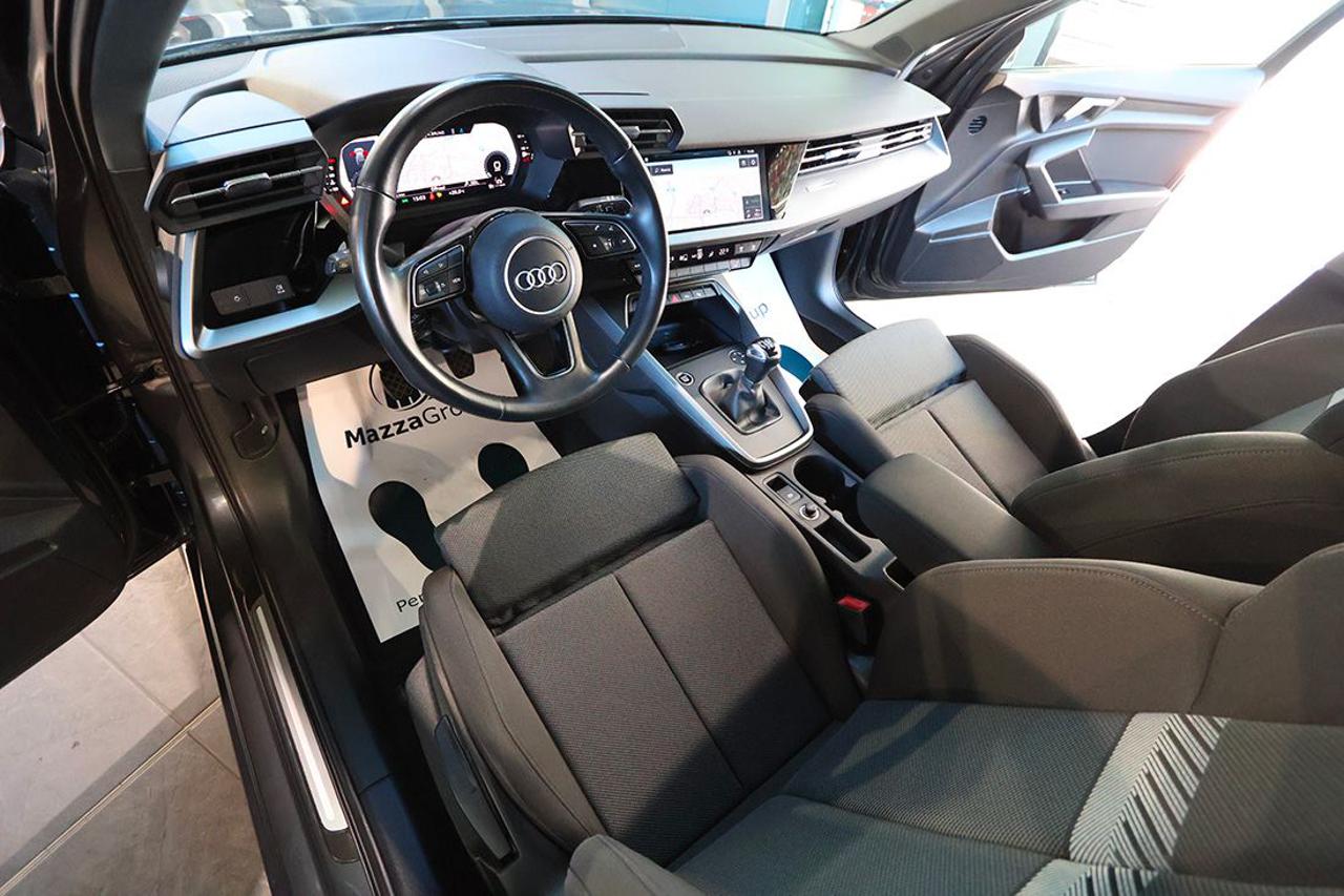 AUDI A3 30 TFSI Sportback Business Advanced - 13