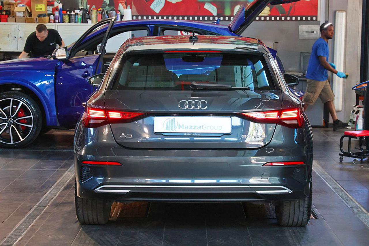 AUDI A3 30 TFSI Sportback Business Advanced - 4