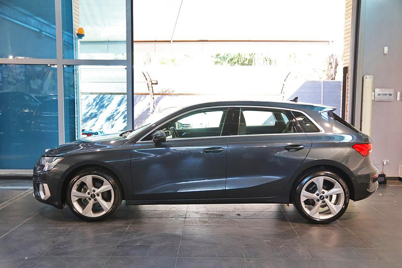 AUDI A3 30 TFSI Sportback Business Advanced - 3