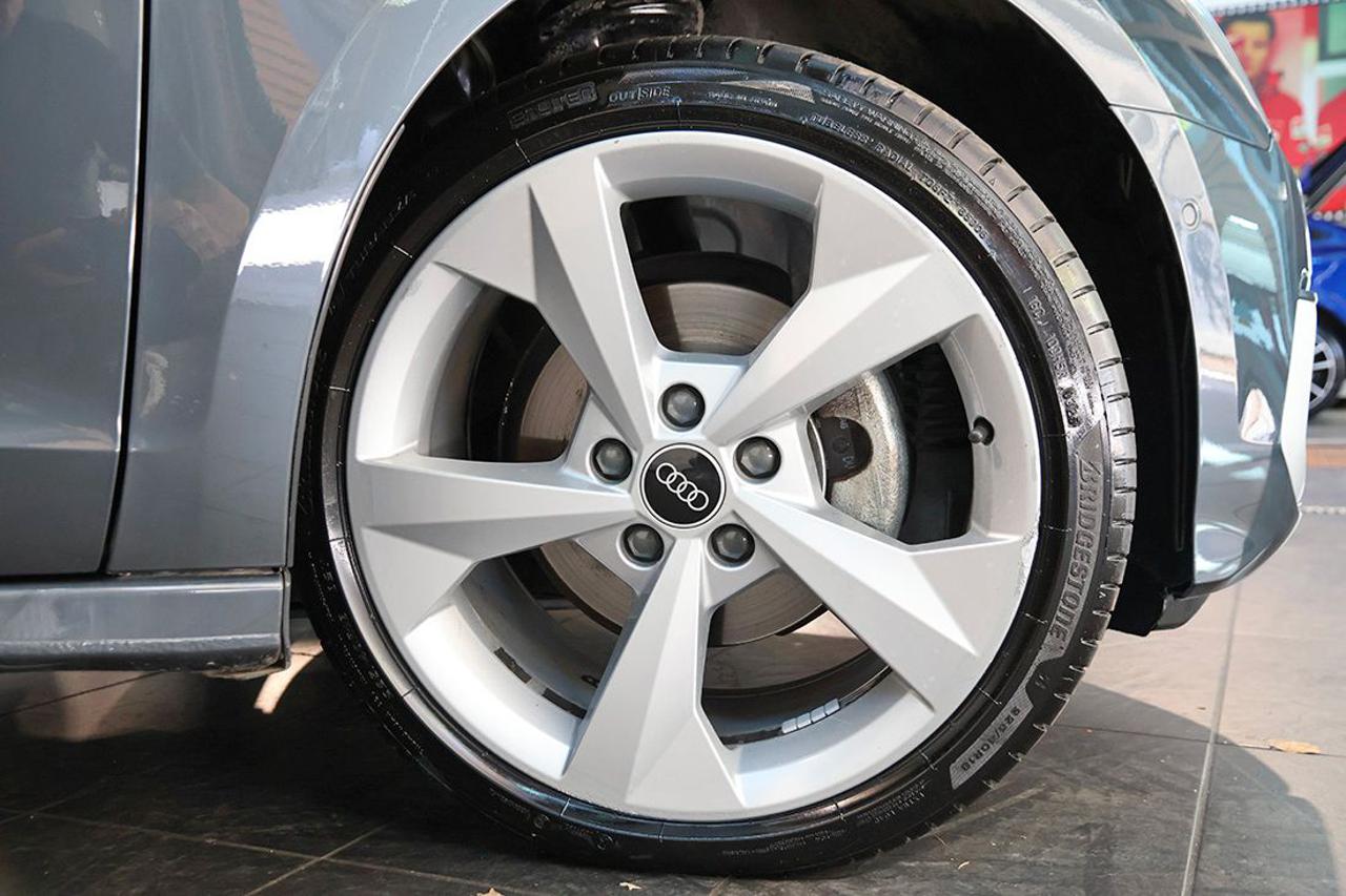 AUDI A3 30 TFSI Sportback Business Advanced - 6