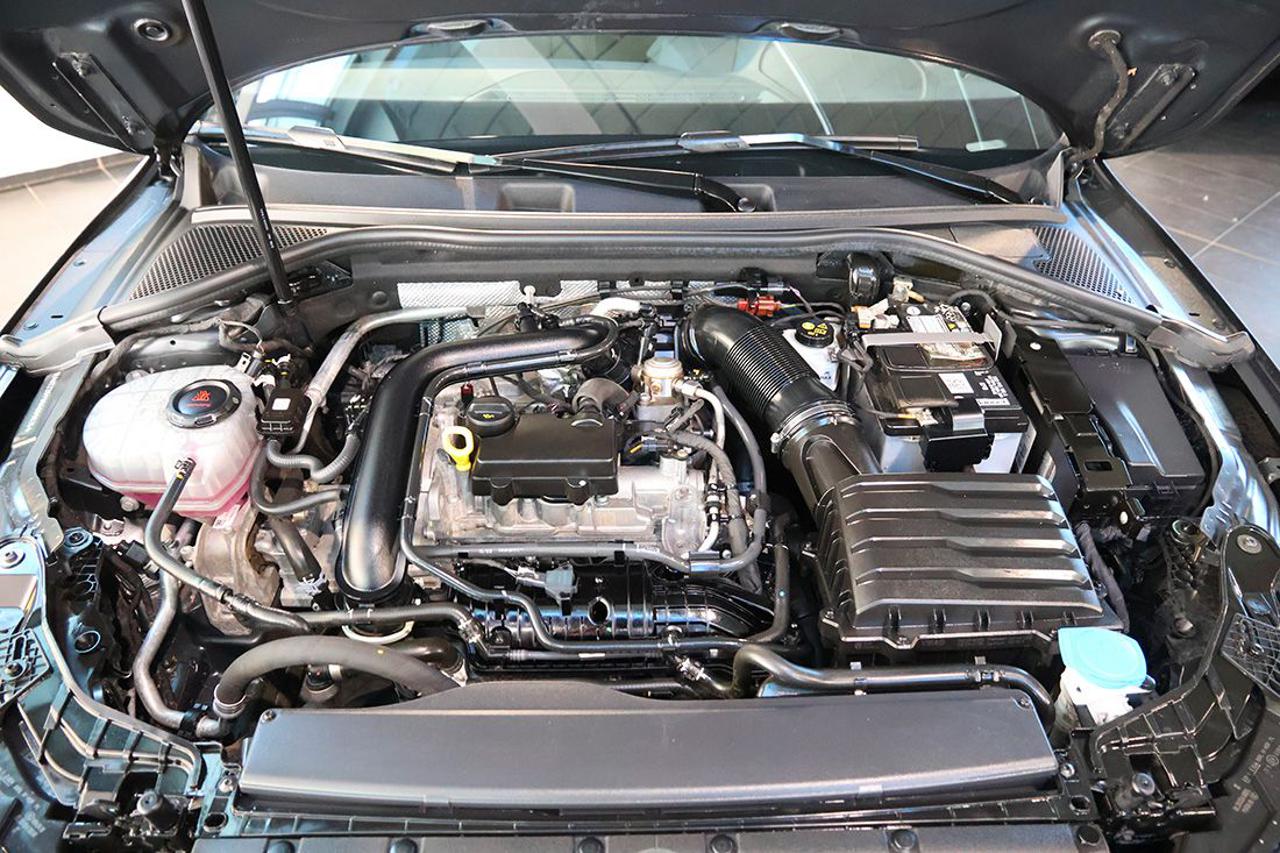 AUDI A3 30 TFSI Sportback Business Advanced - 11