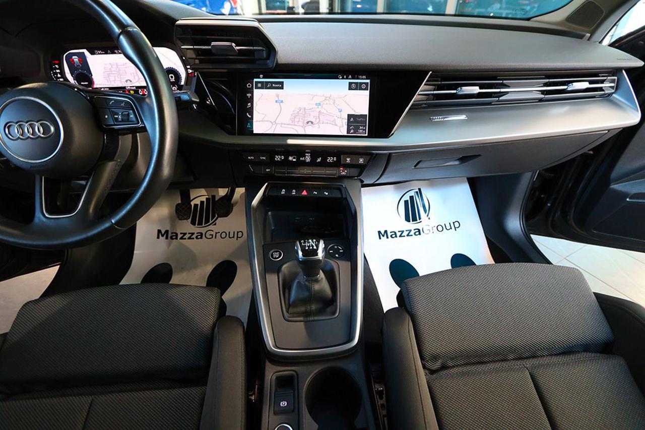 AUDI A3 30 TFSI Sportback Business Advanced - 28