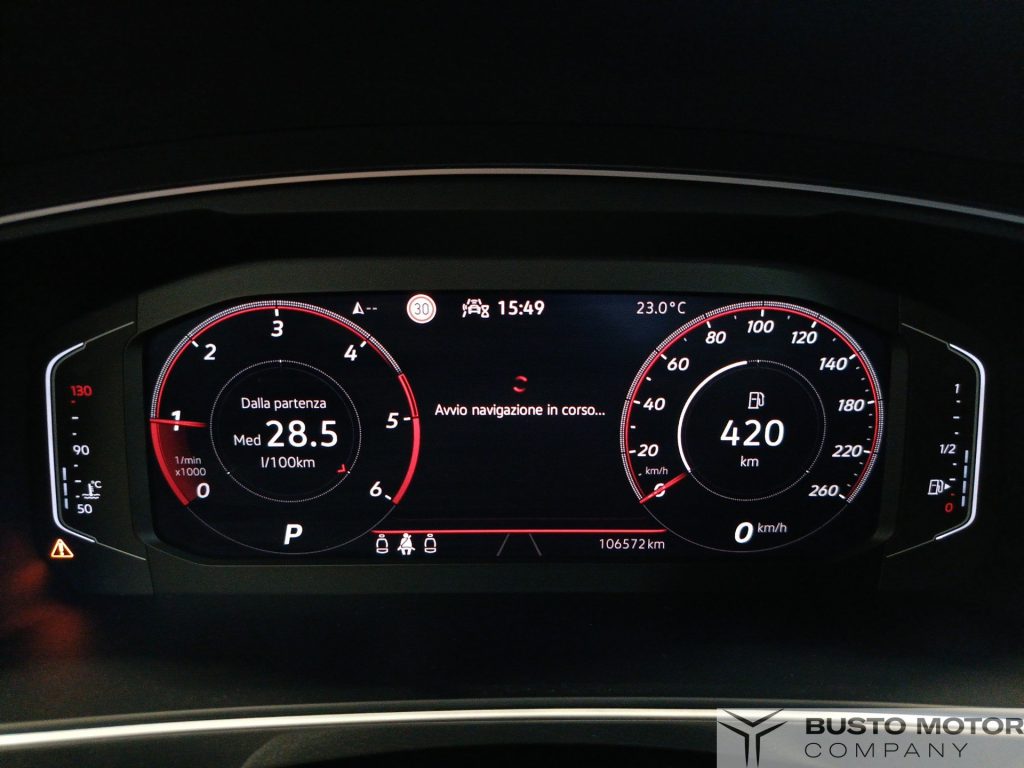 VOLKSWAGEN Tiguan Tiguan 2.0 tdi R-Line 150cv dsg - 12