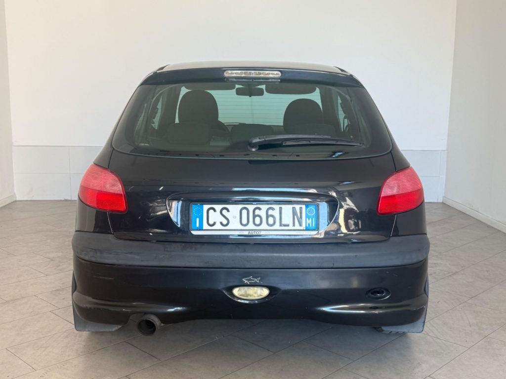 PEUGEOT 206 1.1 3p. XT - 6