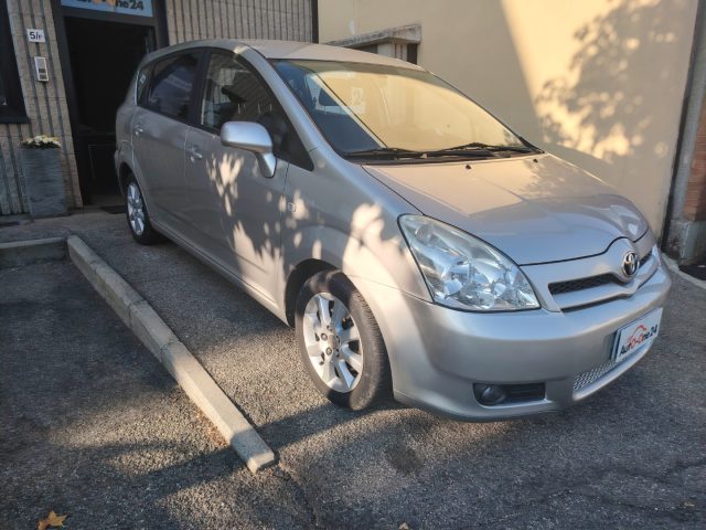 TOYOTA Corolla Verso Argento metallizzato