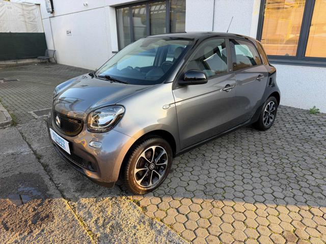 SMART ForFour Grigio metallizzato
