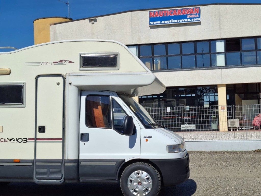 AMERICA 403 CON PORTAUTTO E 2 DINETTE