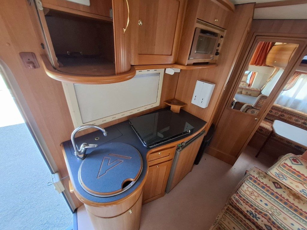 AMERICA 403 CON PORTAUTTO E 2 DINETTE
