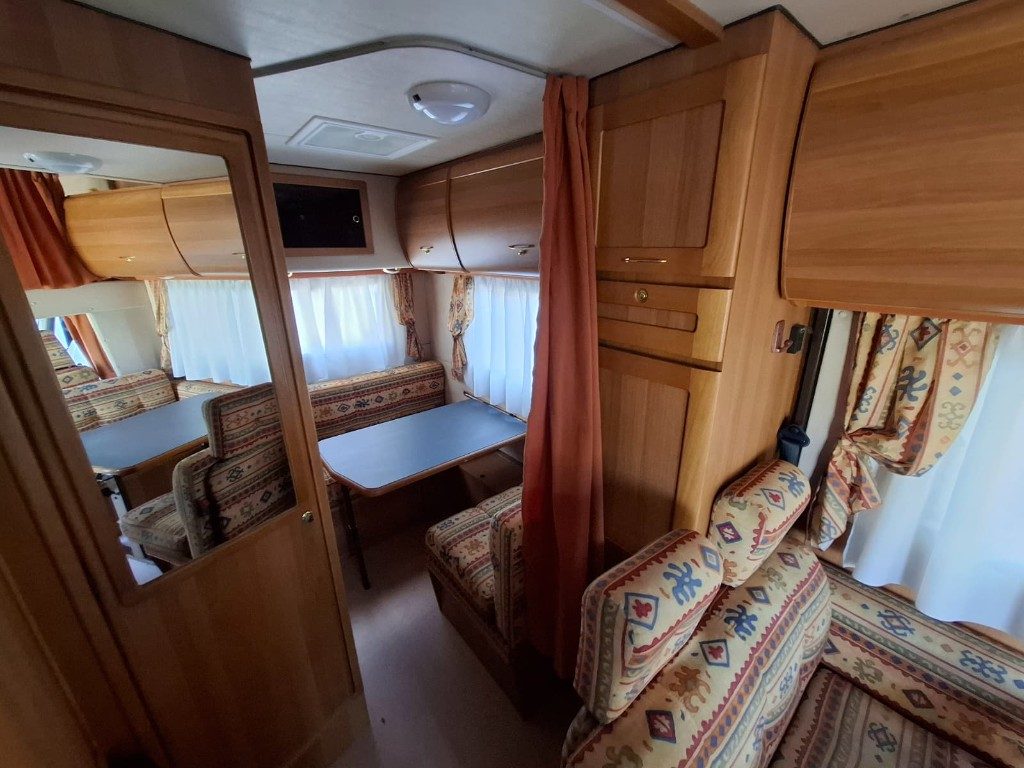AMERICA 403 CON PORTAUTTO E 2 DINETTE