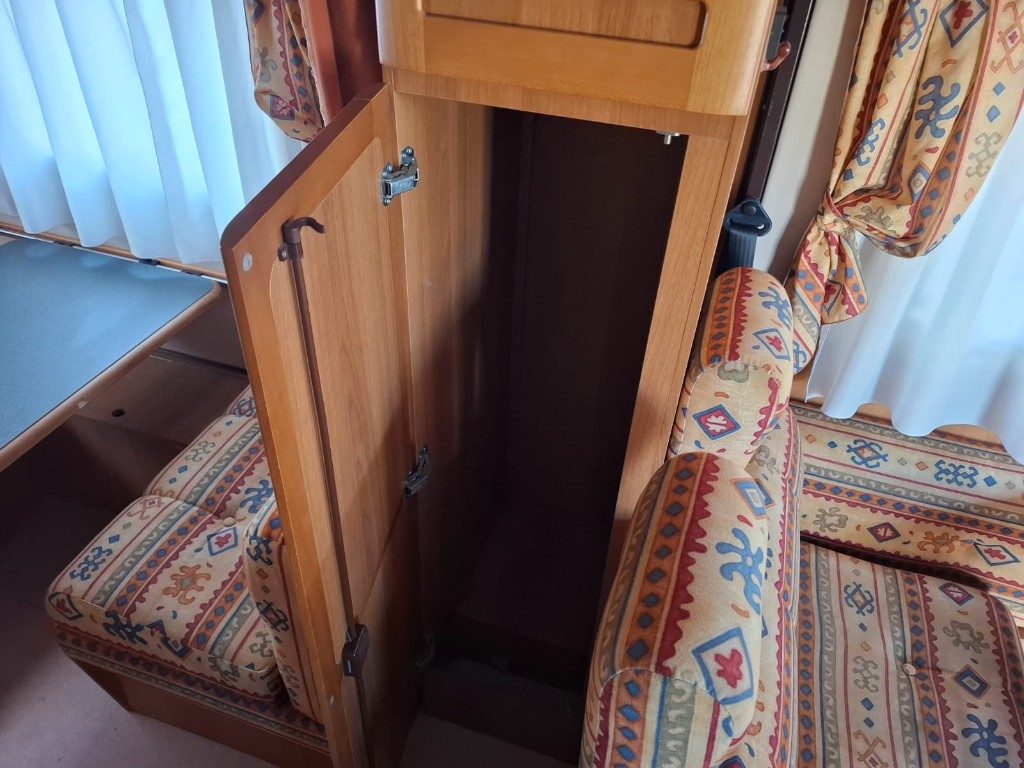 AMERICA 403 CON PORTAUTTO E 2 DINETTE